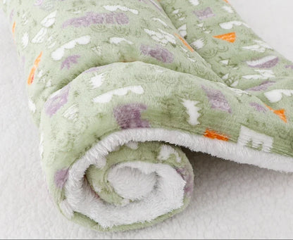 My Snug Pet Coral-Fleece Calming Blanket – Soft Dog & Cat Mat (S · M · L · XL)
