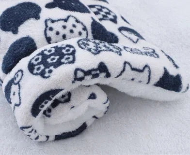 My Snug Pet Coral-Fleece Calming Blanket – Soft Dog & Cat Mat (S · M · L · XL)