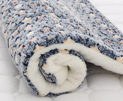 My Snug Pet Coral-Fleece Calming Blanket – Soft Dog & Cat Mat (S · M · L · XL)