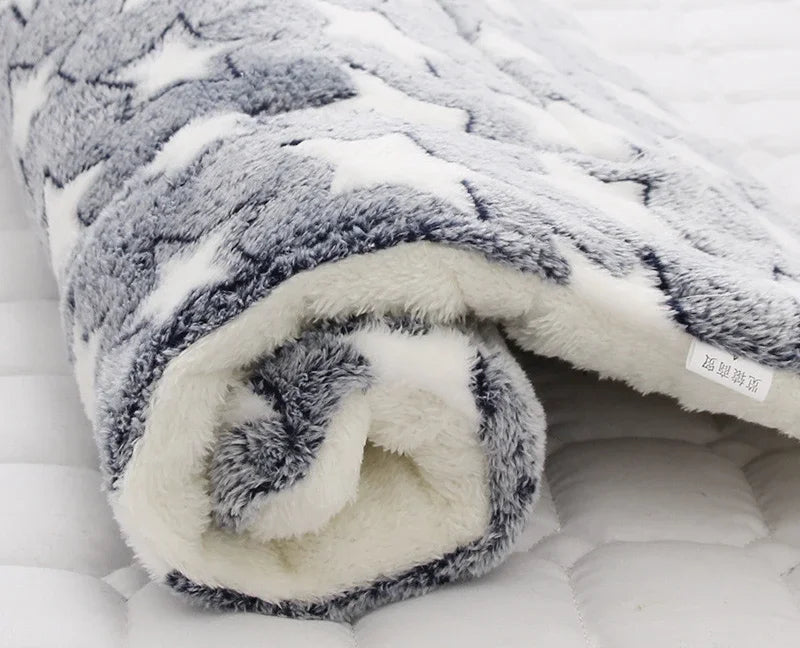My Snug Pet Coral-Fleece Calming Blanket – Soft Dog & Cat Mat (S · M · L · XL)