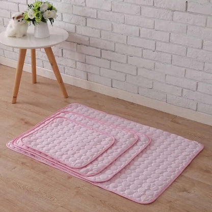Ultra-Breathable Cooling Mat – Summer Relief for Pets